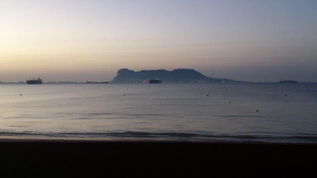 Hotel El Bahía Algeciras Exterior foto
